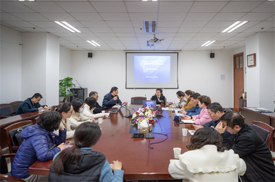 優(yōu)化招生輔助服務(wù)，提升教育教學(xué)質(zhì)量——記我校2021~2022學(xué)年第一學(xué)期期中教育教學(xué)檢查座談會